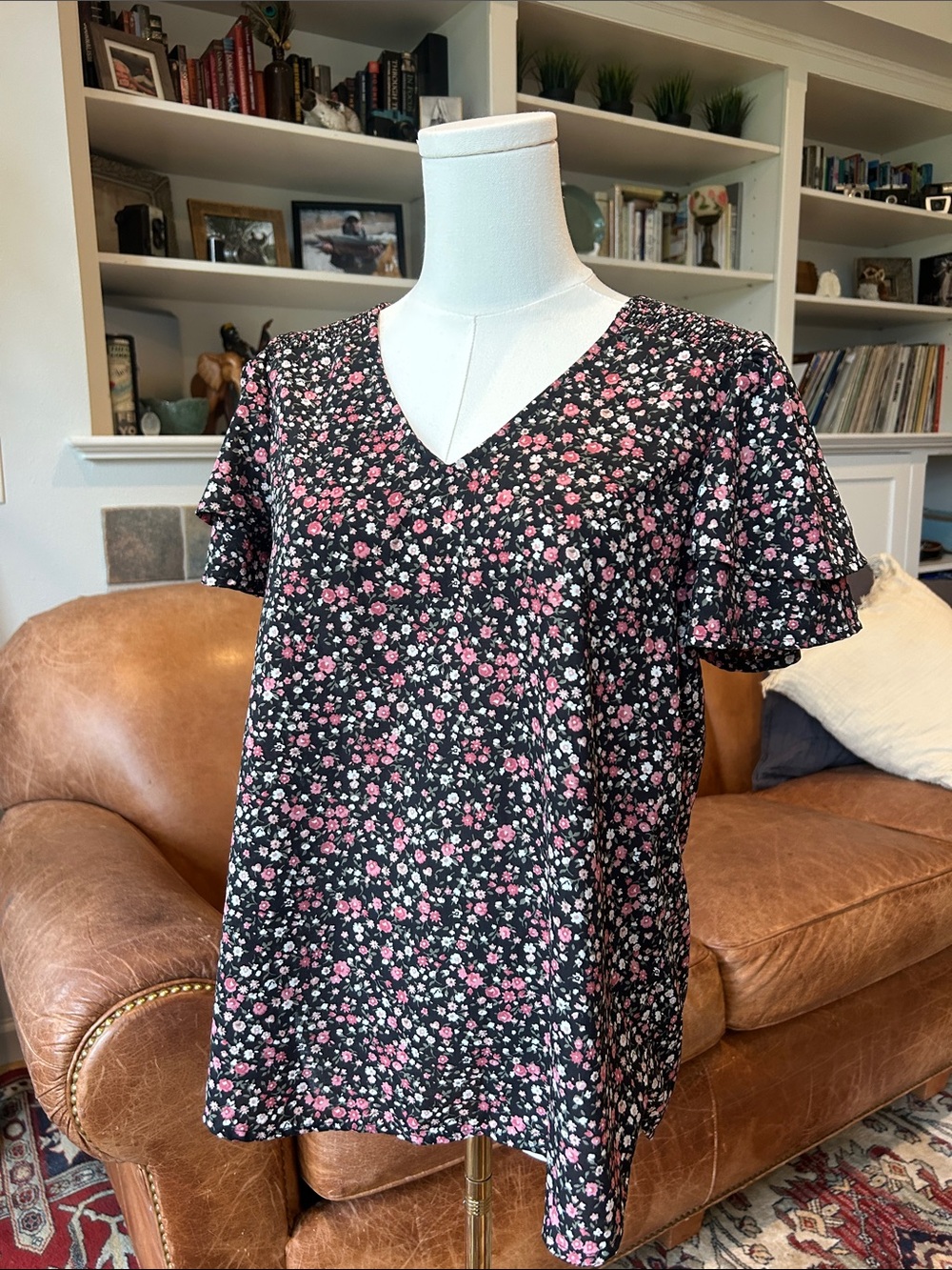 🌸3 FOR $20🌸 
 Pleione Black Floral Ruffle Sleeve Blouse with Pink & White Print - Picture 3 of 10